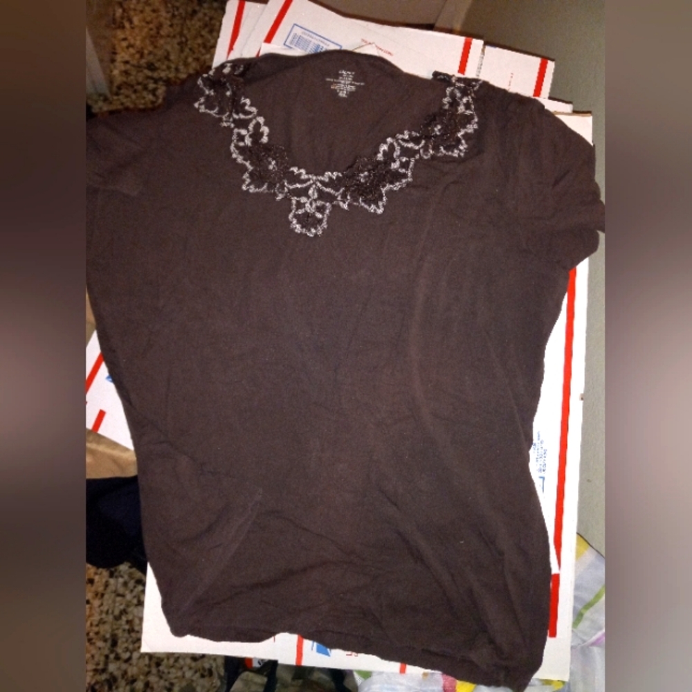Adonna brown top. Thee most comfort!